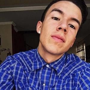 Meet your Posher, Julian